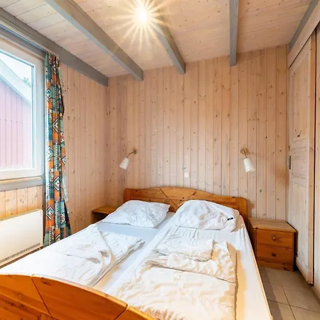 Skandinavisches In Mirow Feriehus *